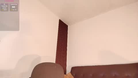 Snapshot of zhoe11 chatting on 11-04-25, 09:03 zhoe11 online show from 11-04-25, 09:03