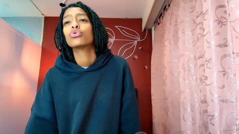 Zia Green online show from 12-30-24, 11:37