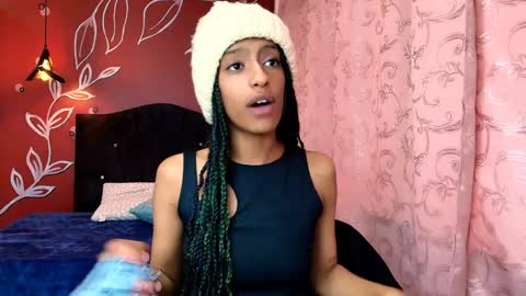 Zia Green online show from 01-15-25, 03:29