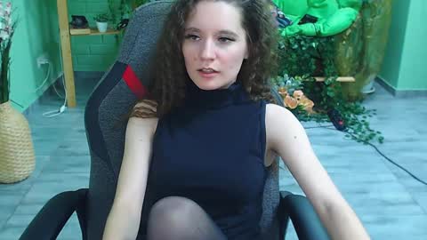 zianichols online show from 01-25-25, 12:59