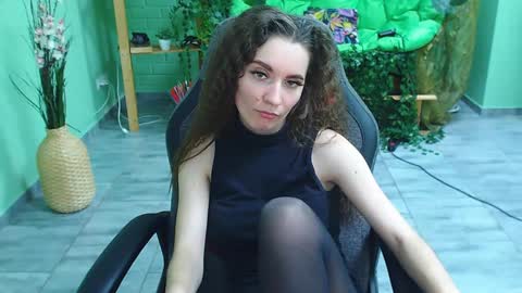 zianichols online show from 01-28-25, 10:01