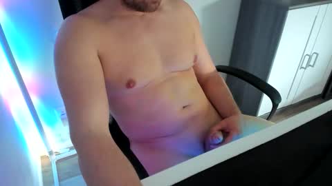Snapshot of ziemlichflutschig chatting on 04-24-26, 10:28 ziemlichflutschig online show from 04-24-26, 10:28