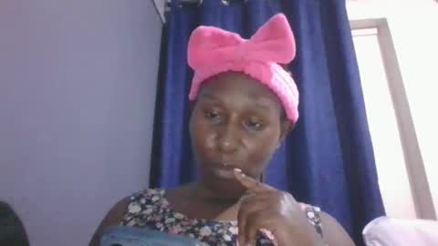 Miss Zindzi online show from 10-13-25, 07:36