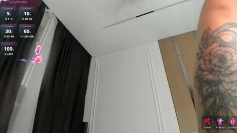 zirael_swan online show from 06-01-26, 03:47