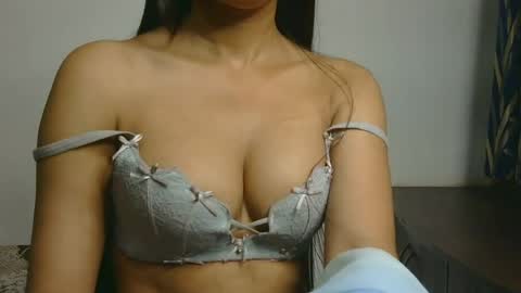 Snapshot of ziyaa_1 chatting on 07-15-26, 04:29 Ziyaa online show from 07-15-26, 04:29
