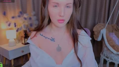 Snapshot of zlata__fox chatting on 01-19-26, 09:02 Zlata Mon Tue Thu Fri Sun Sa GMT 3 0000pm - 0600pm online show from 01-19-26, 09:02