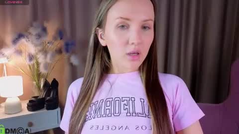 Snapshot of zlata__fox chatting on 07-13-26, 09:01 Zlata Mon Tue Thu Fri Sun Sa GMT 3 0000pm - 0600pm online show from 07-13-26, 09:01