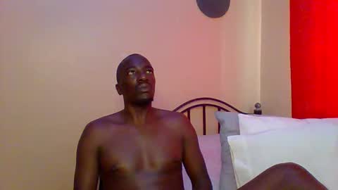 Zlatann2012 online show from 02-16-25, 07:59