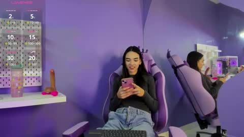 Zoe online show from 03-29-26, 03:17