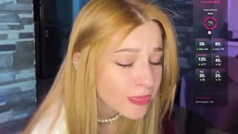 Zoe online show from 02-28-25, 05:15