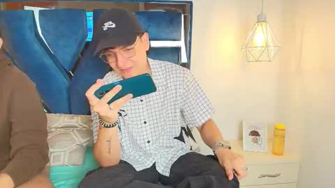 Snapshot of zoe_and_dylan_ chatting on 02-19-26, 12:56 Zoe and dylan online show from 02-19-26, 12:56