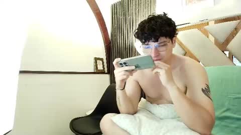 Snapshot of zoe_and_dylan_ chatting on 07-13-26, 01:14 Zoe and dylan online show from 07-13-26, 01:14