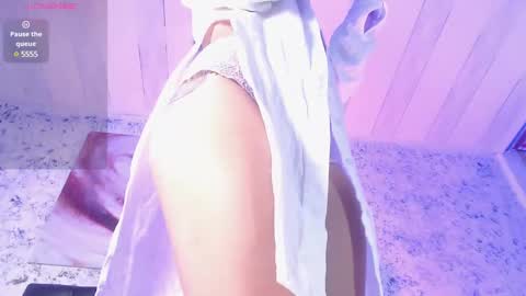 Snapshot of zoe_babygiirl chatting on 02-10-25, 04:36 Salome online show from 02-10-25, 04:36