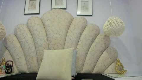 zoe_blosson online show from 04-28-26, 02:27