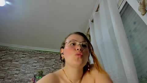Snapshot of zoe_brk chatting on 06-05-26, 08:09 zoe brk online show from 06-05-26, 08:09