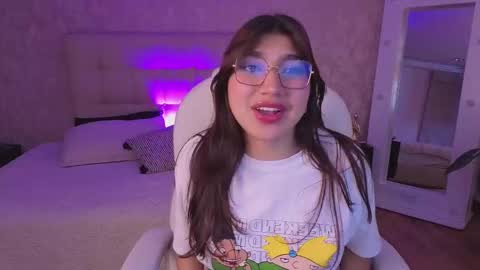 zoe  online show from 09-27-25, 05:01
