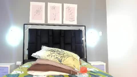 Snapshot of zoe_curvyy chatting on 06-29-26, 12:16 zoe_curvyy online show from 06-29-26, 12:16
