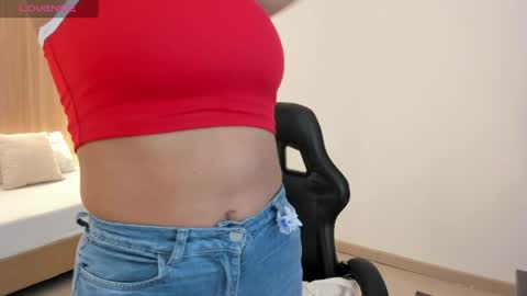 Zoe  online show from 04-06-26, 12:17