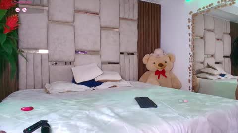 zoe_dim online show from 03-18-26, 02:58