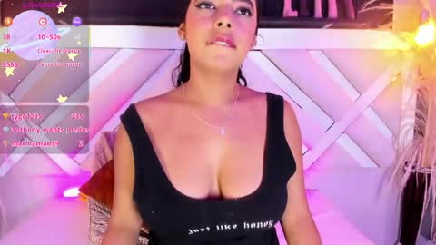 Zoey  online show from 06-08-26, 01:28