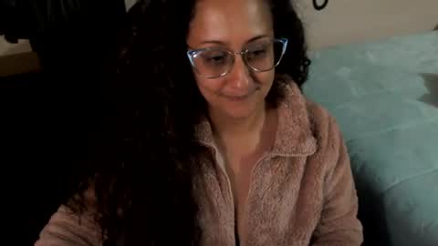 Snapshot of zoe_koller chatting on 06-17-26, 02:25 Zoe Koller online show from 06-17-26, 02:25