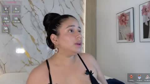 Snapshot of zoe_longhair chatting on 07-13-26, 07:05 zoe_longhair online show from 07-13-26, 07:05
