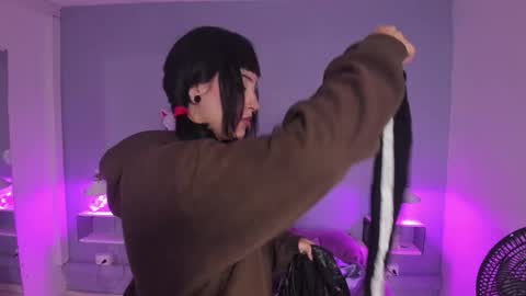 Zoe Lynch online show from 09-30-25, 11:37