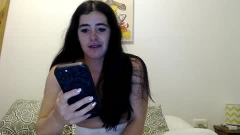 Snapshot of zoe_mill33r chatting on 12-20-24, 09:50 Zoe online show from 12-20-24, 09:50