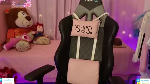 zoe_sullivan_ online show from 03-15-26, 09:26