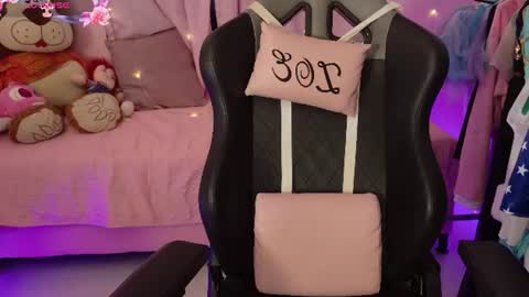 zoe_sullivan_ online show from 06-27-26, 12:22