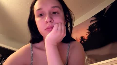 zoeapolo online show from 04-10-26, 12:27