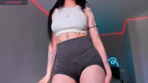 Snapshot of zoedrift chatting on 06-22-26, 02:03 zoedrift online show from 06-22-26, 02:03