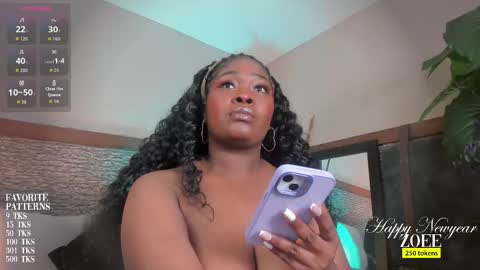 Snapshot of zoee_23 chatting on 02-06-26, 11:13 Zoe online show from 02-06-26, 11:13