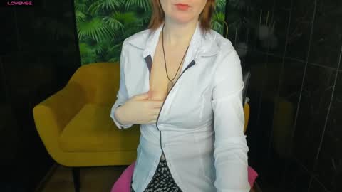 Zoe online show from 01-19-25, 01:33