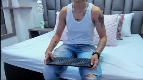 Zoe Krug online show from 04-01-26, 11:33