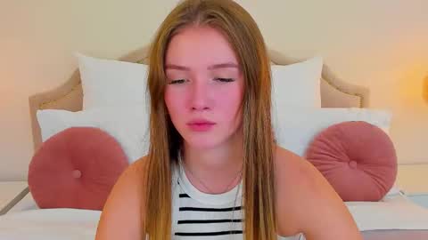 Snapshot of zoekwik chatting on 11-12-25, 01:55 Zoe online show from 11-12-25, 01:55