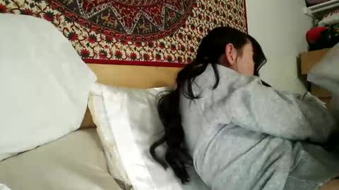 zoepleasing online show from 03-06-25, 07:47