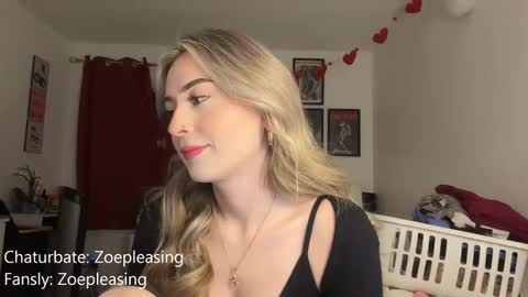 Snapshot of zoepleasing chatting on 02-18-26, 01:45 zoepleasing online show from 02-18-26, 01:45
