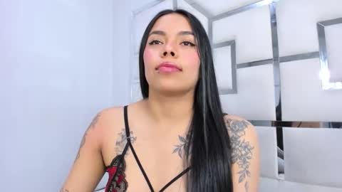 ZoeSwam online show from 11-18-25, 04:44