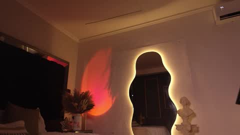 zoevidal_ online show from 10-23-25, 11:53