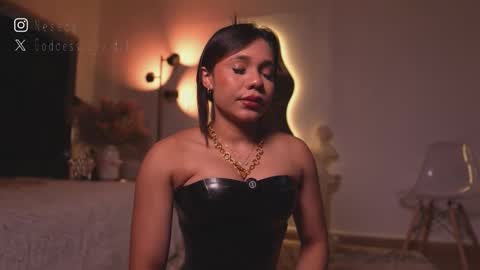 zoevidal_ online show from 02-19-26, 12:12