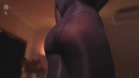 zoevidal_ online show from 02-20-26, 11:54