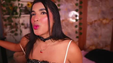 Snapshot of zoey_fox_ chatting on 05-11-26, 12:38 zoey fox online show from 05-11-26, 12:38