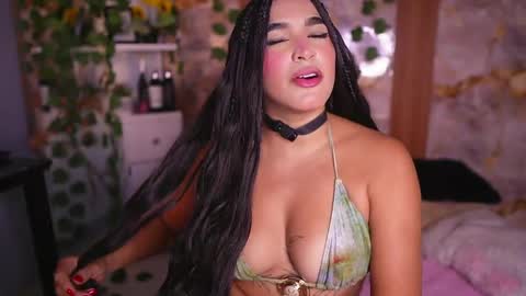 Snapshot of zoey_fox_ chatting on 05-31-26, 02:09 zoey fox online show from 05-31-26, 02:09