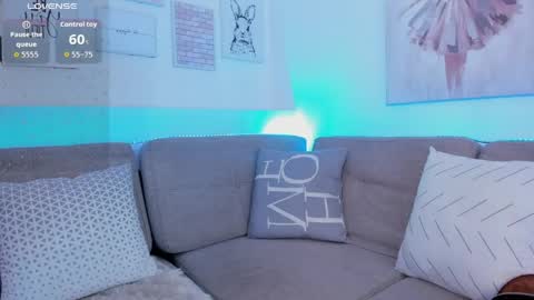 Snapshot of zoey_monroe_ chatting on 06-07-26, 02:10 Zoey online show from 06-07-26, 02:10