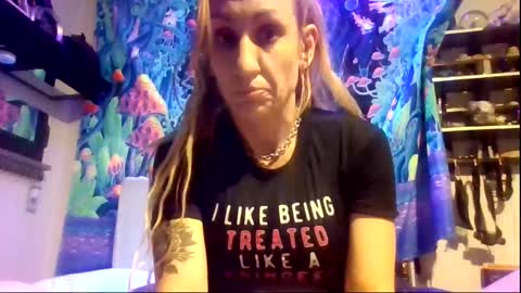 Snapshot of zoeyportland chatting on 10-09-25, 12:03 Zoey Portland online show from 10-09-25, 12:03