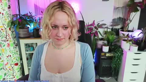 Zoey Ryan online show from 02-20-26, 06:41