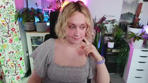 Zoey Ryan online show from 03-22-26, 05:49