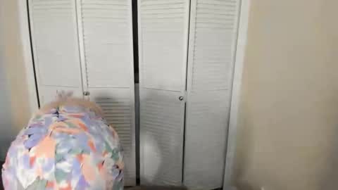 Snapshot of zoiebutterfly chatting on 01-07-26, 09:06 Zoie online show from 01-07-26, 09:06