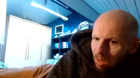 Snapshot of zolexthomas chatting on 01-03-25, 11:03 zolexthomas online show from 01-03-25, 11:03